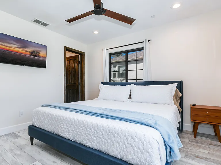166 Avenida Aragon #B — Photo 12