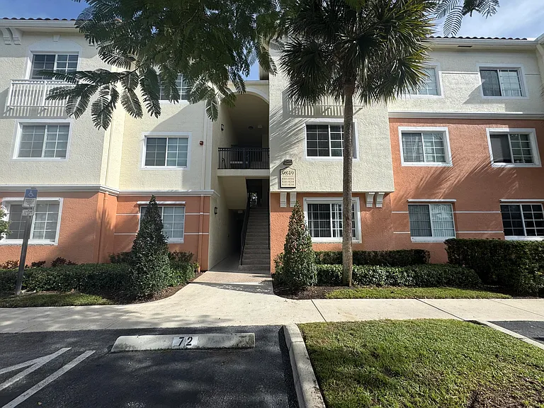 9849 Baywinds Dr #8204 — Photo 3