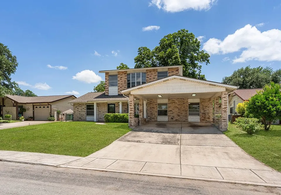 3614 Versailles Dr
