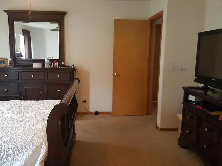 2551 E 110th Ave — Photo 16