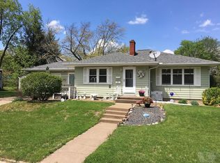 1200 Birdie St, Burlington, IA 52601