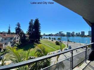 270 Wayne Ave APT 301, Oakland, CA 94606