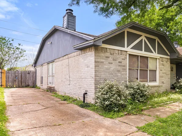 3819 Westmeadow Dr, Houston, TX 77082