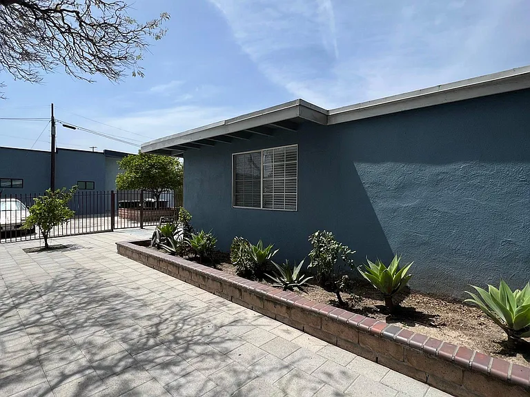 3009 S Orange Dr #3009 — Photo 3