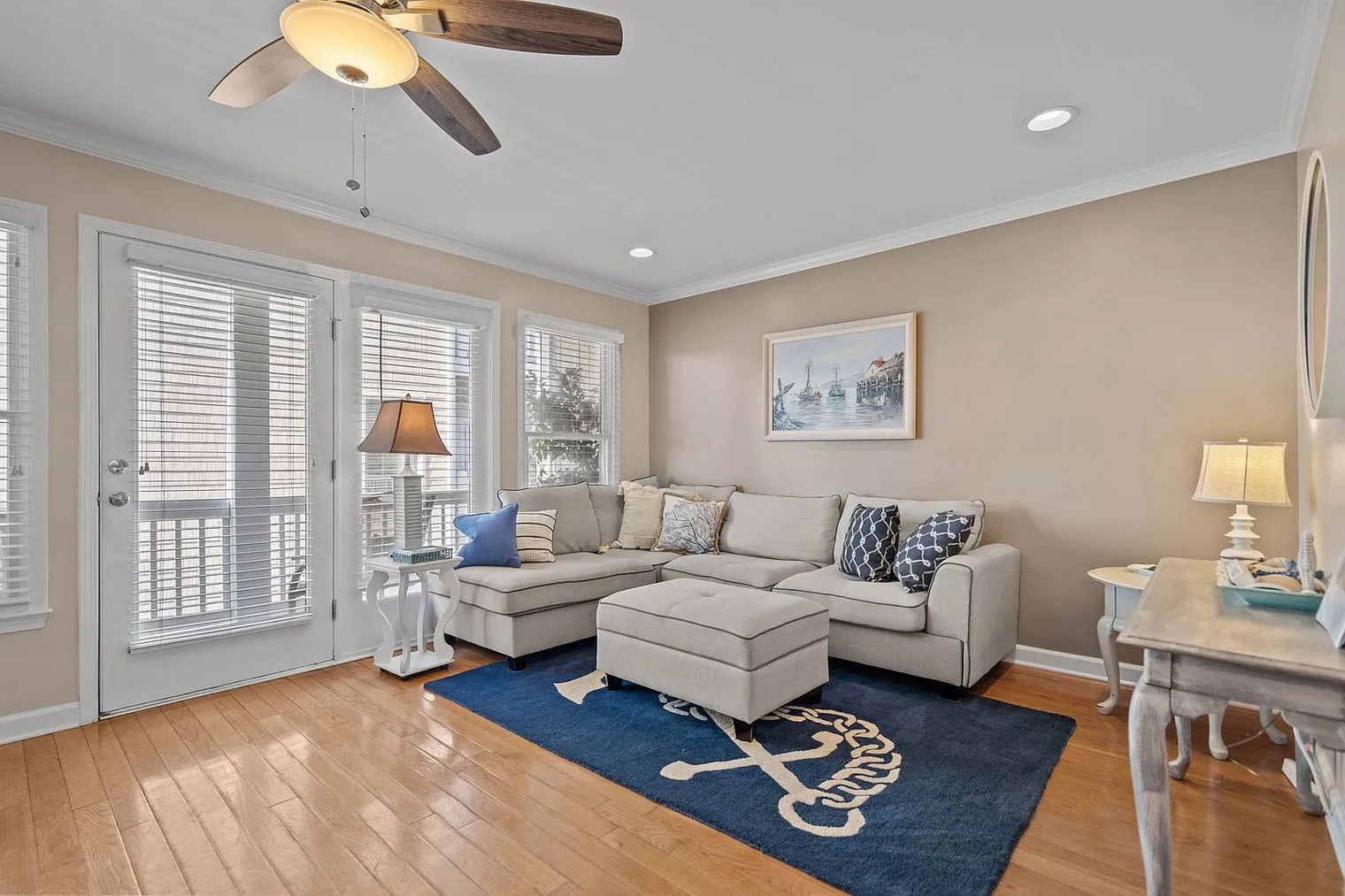 4 bed, 3.0 bath, 1915 sqft, $7,214 — Photo 3