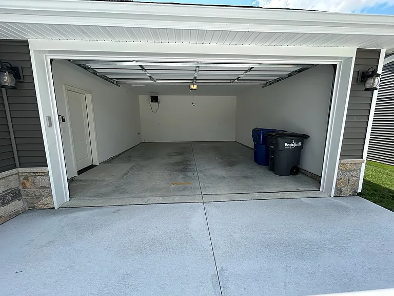 3042 Shanes Way — Photo 16
