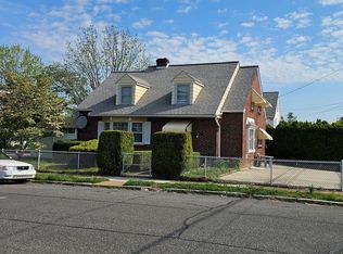 1825 Shelmire Ave, Philadelphia, PA 19111