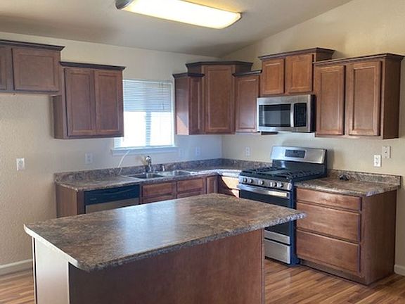 3rd image of 1243 Whistling Dr