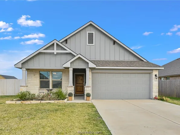 2305 Three Wood Way, Navasota, TX 77868