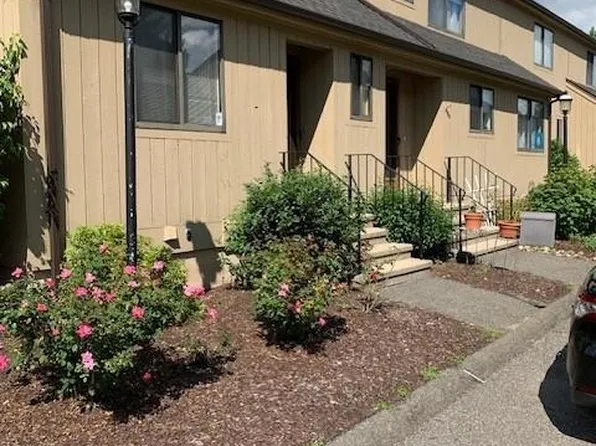 17 Avon Court #17, Beacon Falls, CT 06403