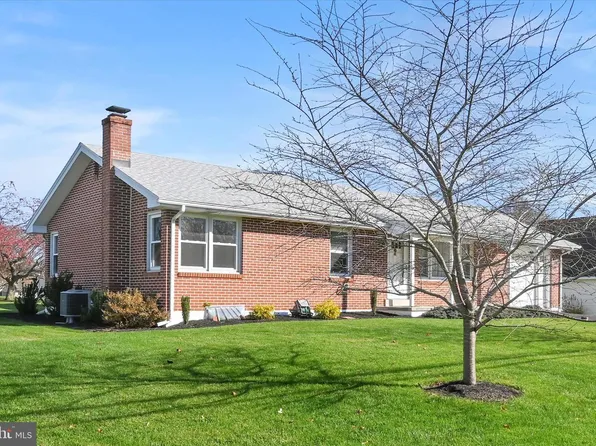 542 S Lingle Ave, Palmyra, PA 17078