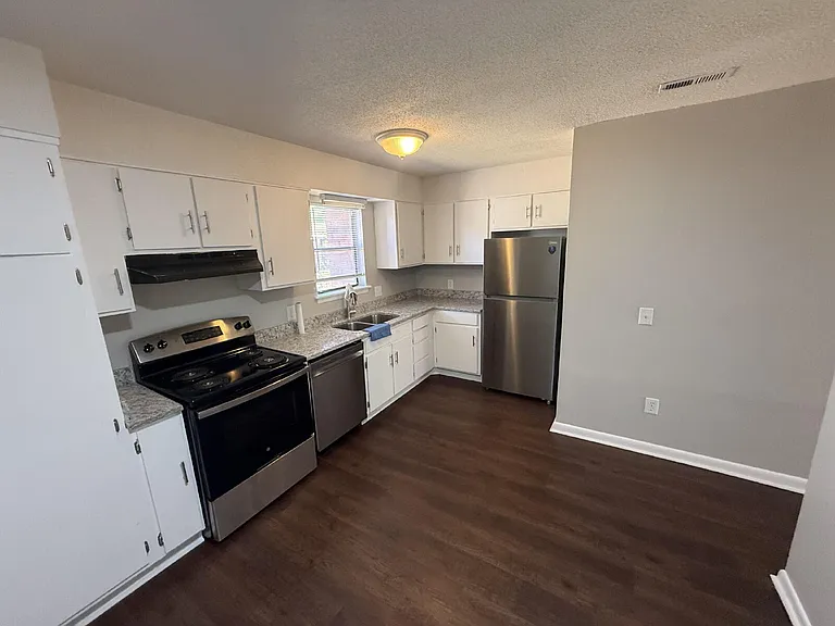 251 Rast St #H-4 — Photo 2