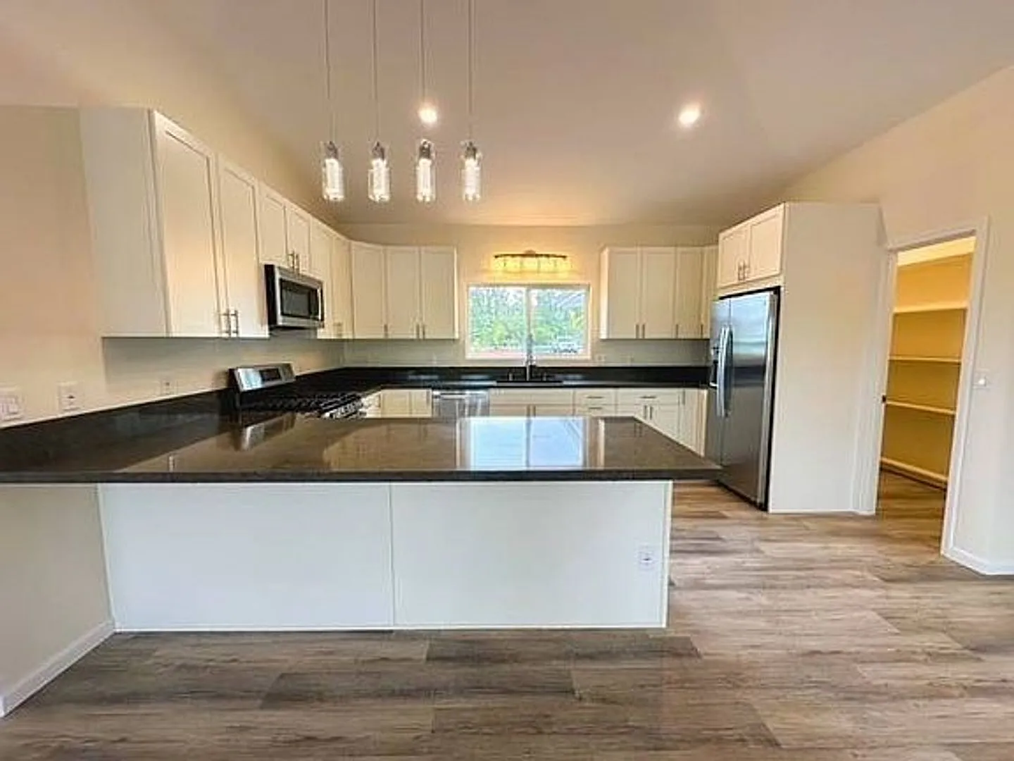 Fully Furnished 3BD/3BA on 2 Private Acres | Fenced | Garage | $2,900 — Photo 4