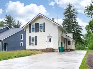 4467 Littlepine Rd, Hamburg, NY 14075