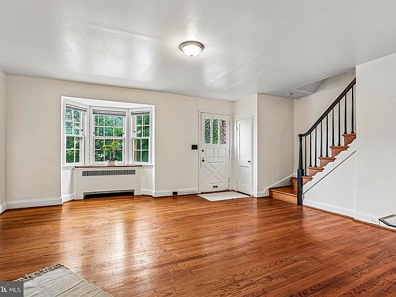 2nd image of 1528 Shadyside Rd