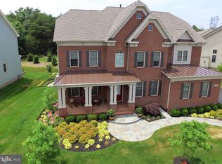 42157 Bunker Woods Pl, Ashburn, VA 20148