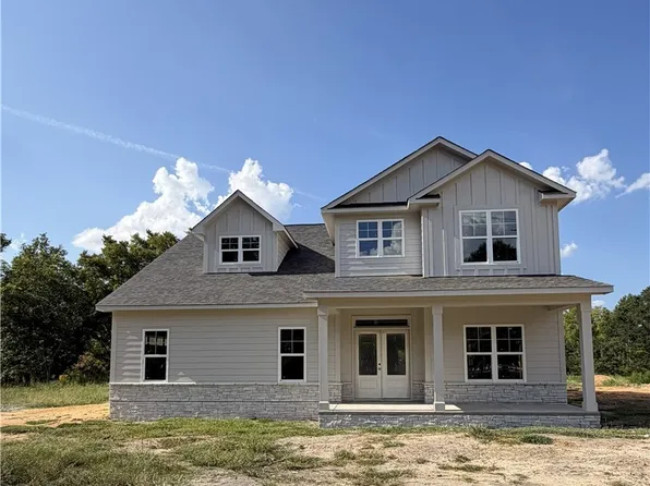 6625 River Rd, Fuquay Varina, NC 27526