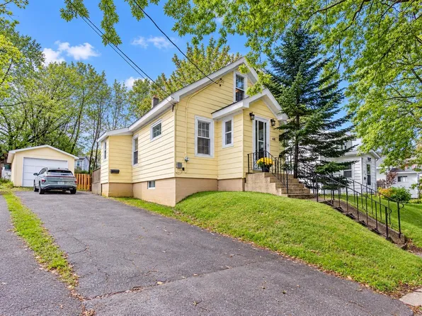 48 Champlain Ave, Sydney, NS B1P 2A9