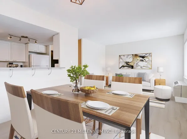 1000 Cedarglen Gate #617, Mississauga, ON L5C 3Z5
