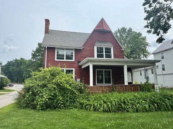 62 S Main St, Waterbury, VT 05676