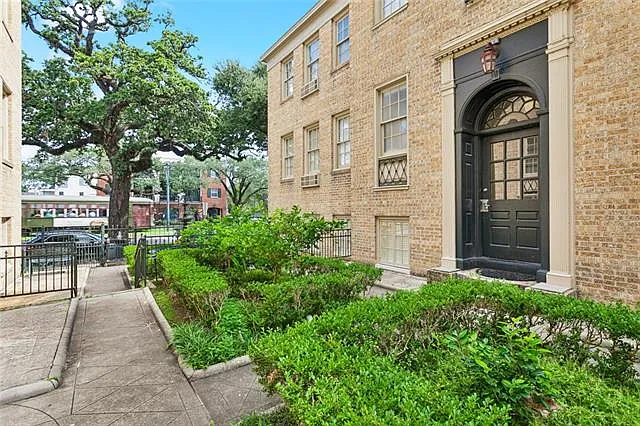 Studio, 1.0 bath, 417 sqft, $1,400 — Photo 4