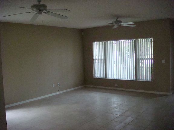 4th image of 4213 Forest Island Dr