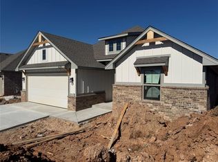 628 Honey Springs Ln, Shawnee, OK 74804