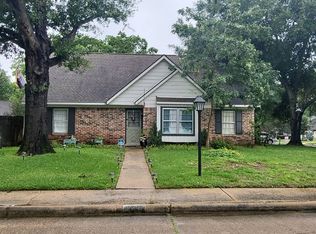 9727 Dalmally St, Spring, TX 77379