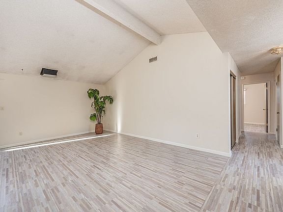 4th image of 6145 Jack London Cir
