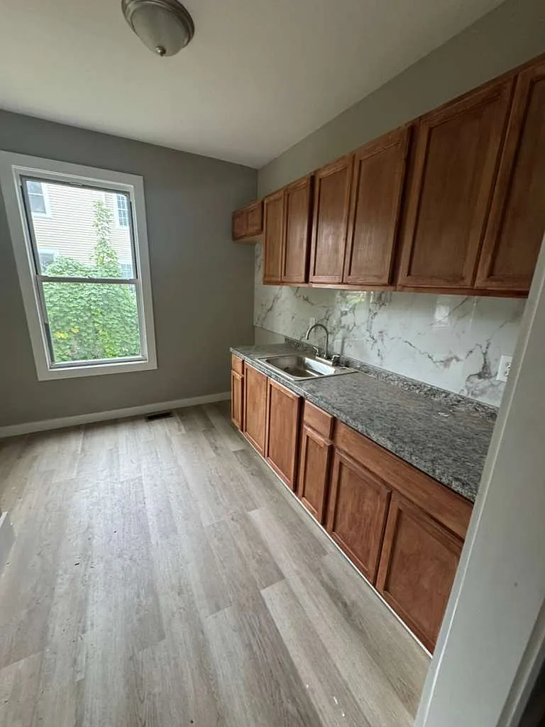 604 West Onondaga Street - 2 — Photo 1