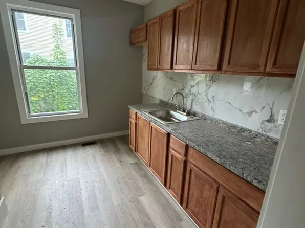 604 W Onondaga St APT 2, Syracuse, NY 13204