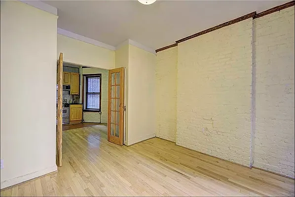 Rented by Bond New York | media 8