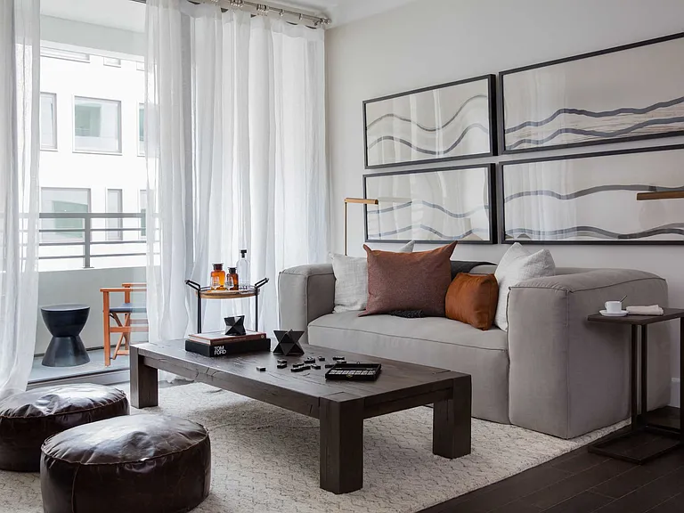 Grey House — Photo 9