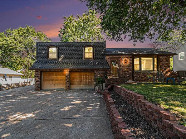 7238 Berger Ave, Kansas City, KS 66111