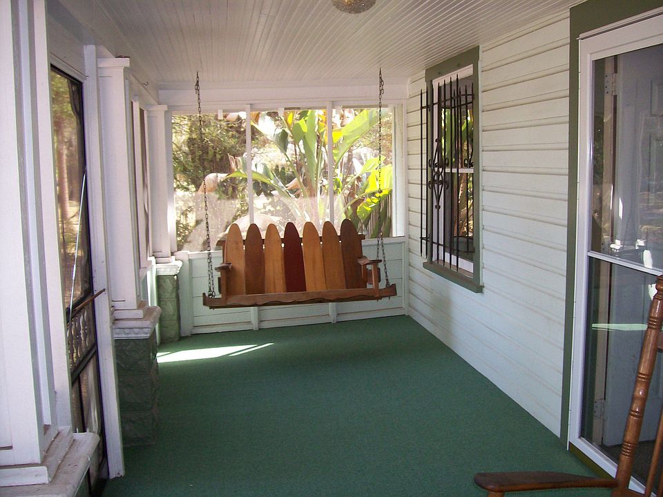 Front sun porch