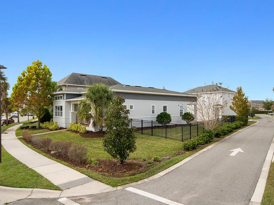 13010 Stoddart Ave