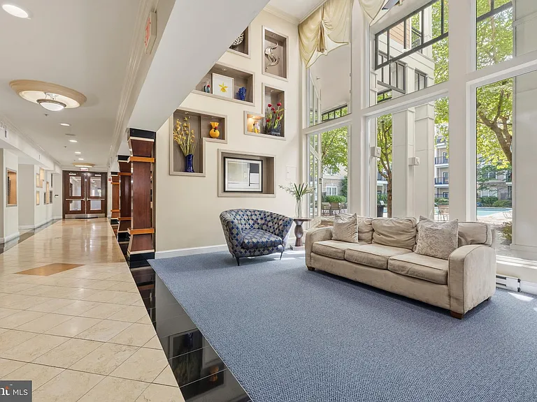 501 Hungerford Dr #144 — Photo 45