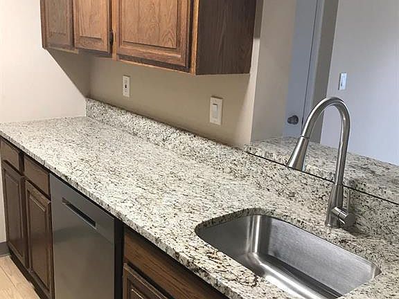 4th image of 4811 Ravens Crest Dr