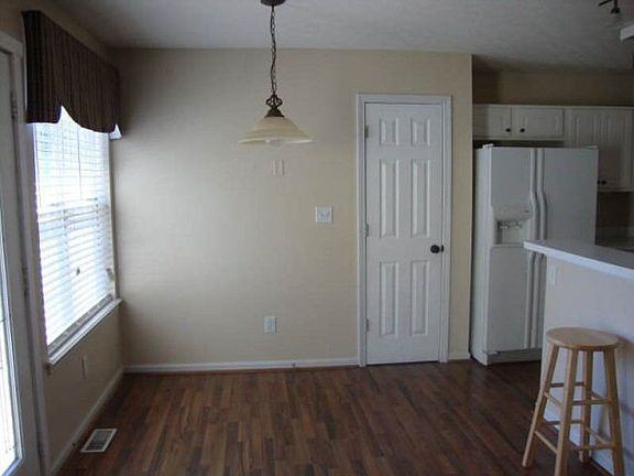 5th image of 4039 Water Hole Ct