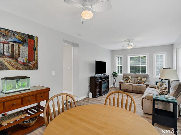 3rd image of 4 Grove Road