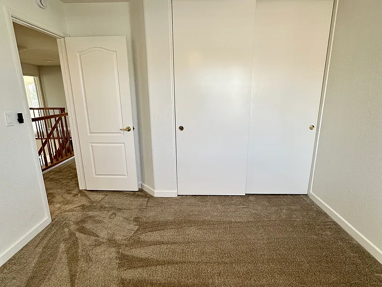 1043 Cordova Dr — Photo 35