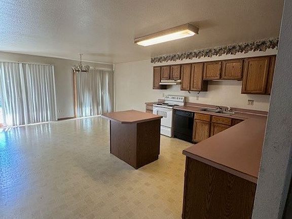 3rd image of 1025 49th Ave #C