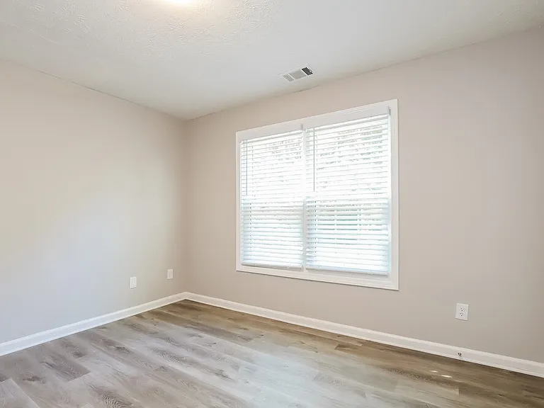 1393 Richland Creek Trl — Photo 17