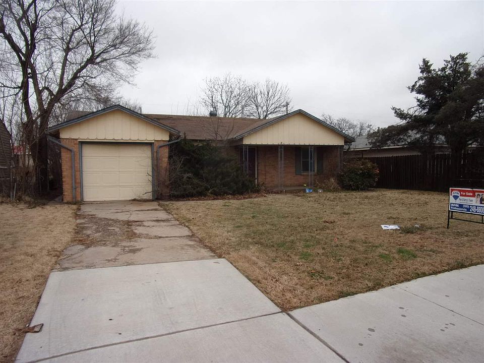1st image of 37 NW 31st St