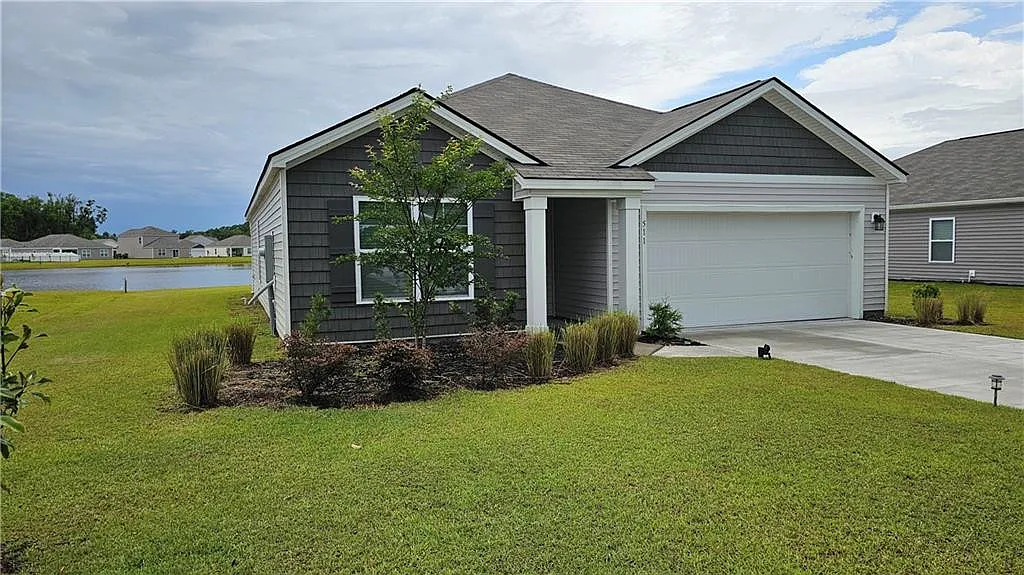 3 bed, 2.0 bath, 1615 sqft, $2,000 — Photo 2