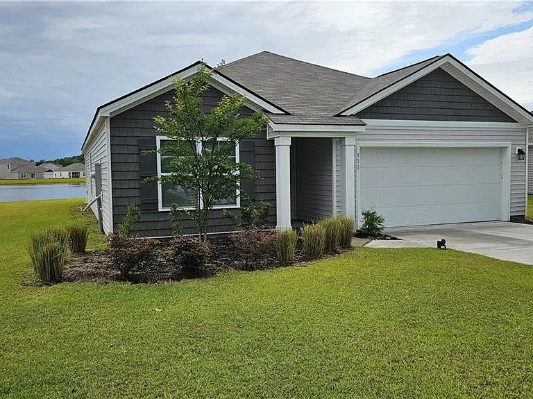 511 Autumns Wood Cir W — Photo 2