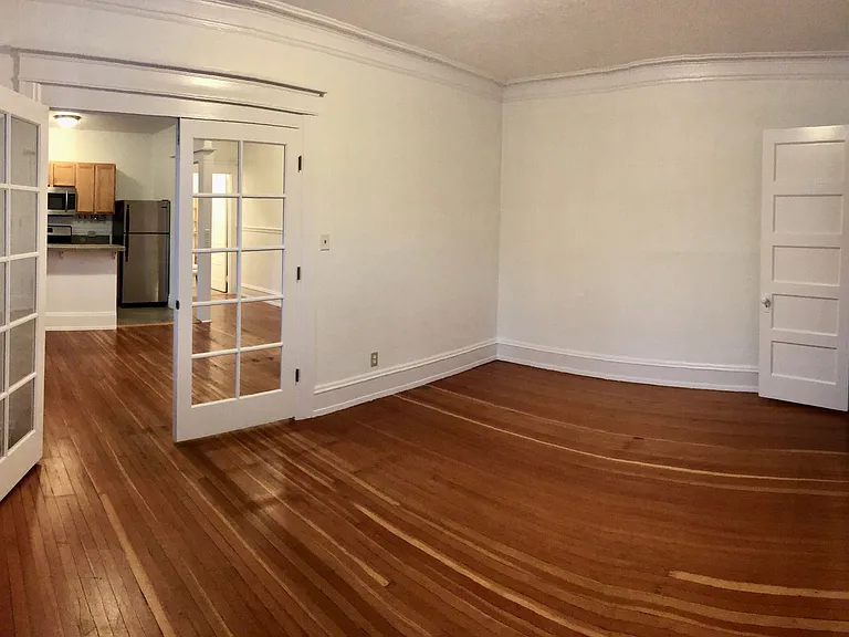 2109 NW Irving St #104 — Photo 11