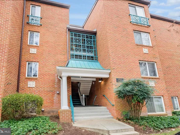 11833 Shire Ct APT 11B, Reston, VA 20191