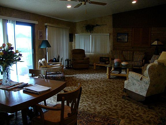 Sunroom/dining combo