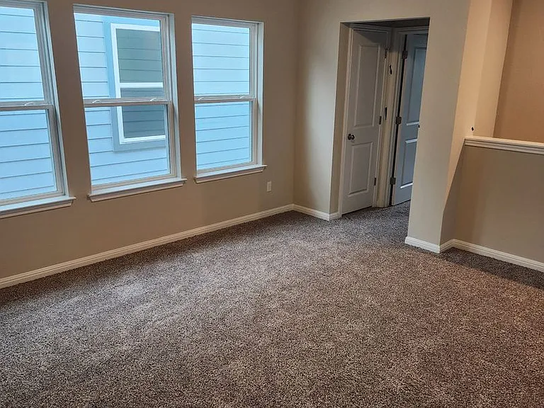 1668 Coral Sunrise Trl — Photo 17